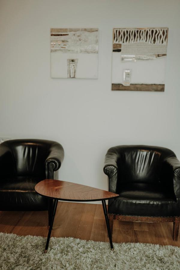 Salon Win Wine Bar & Apartments ยาสโว ภายนอก รูปภาพ