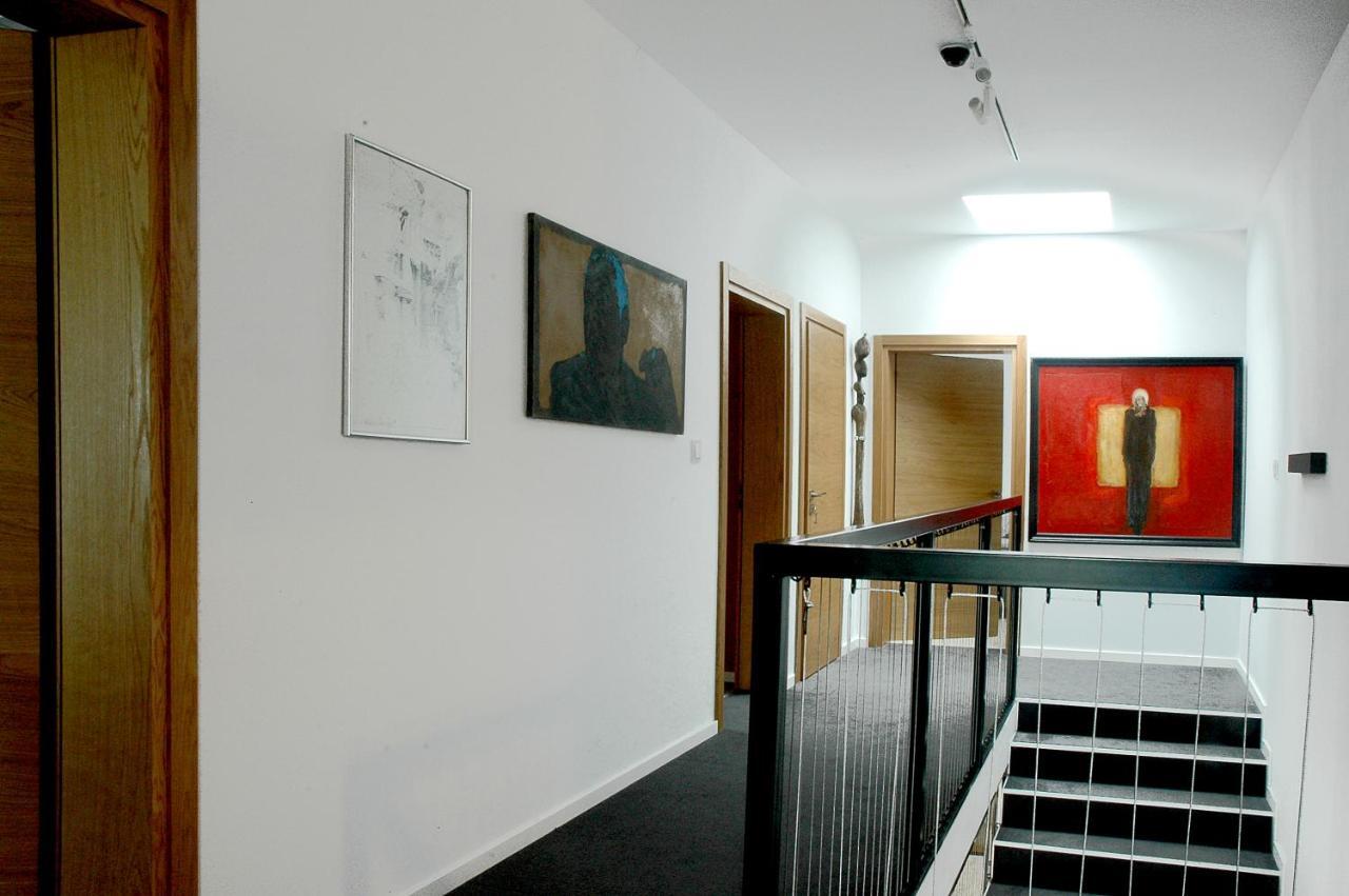 Salon Win Wine Bar & Apartments ยาสโว ภายนอก รูปภาพ